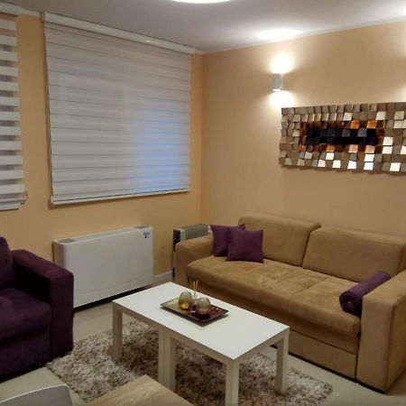 Apartment Cherry Gold Зренянин Екстериор снимка