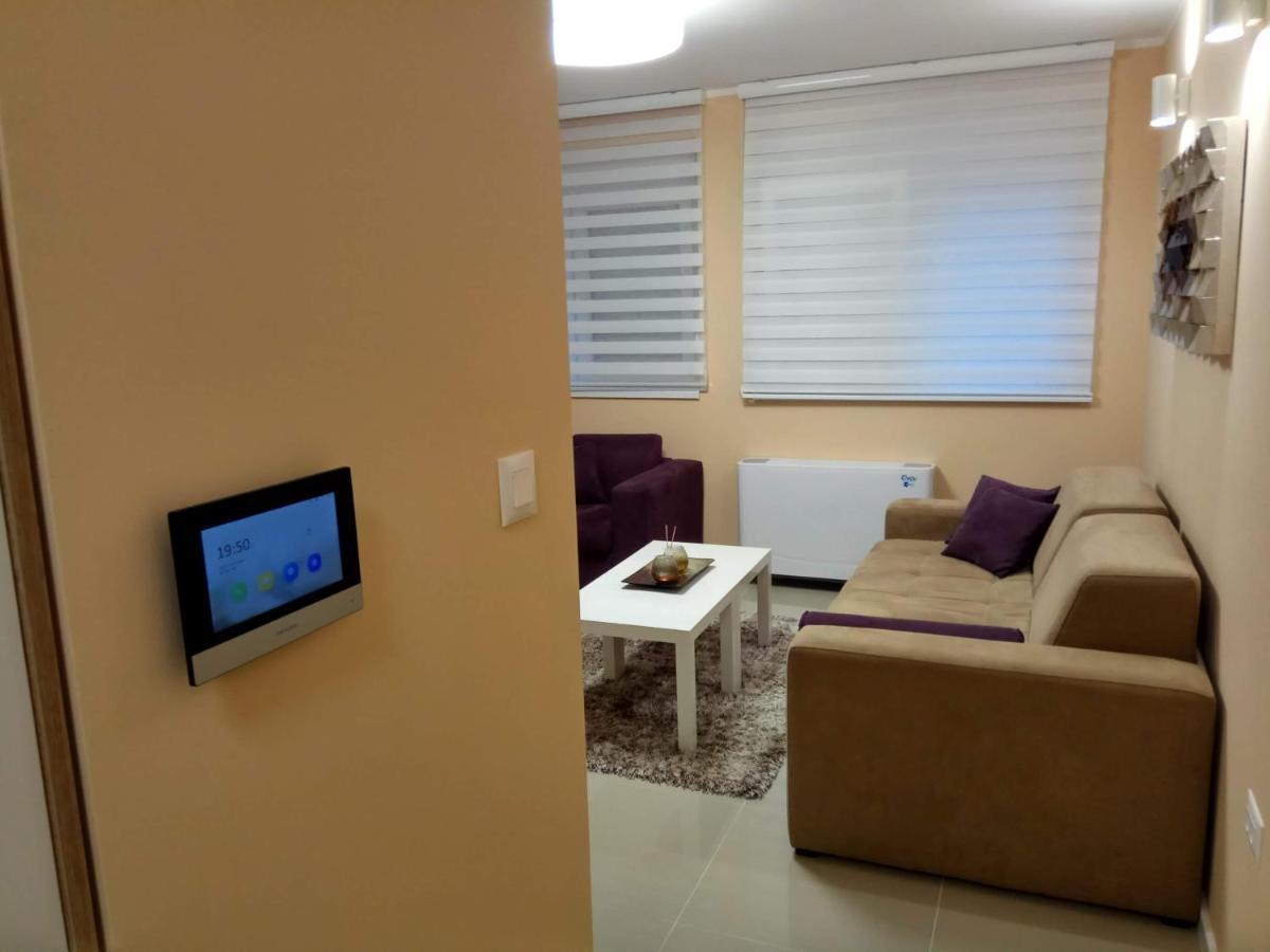Apartment Cherry Gold Зренянин Екстериор снимка