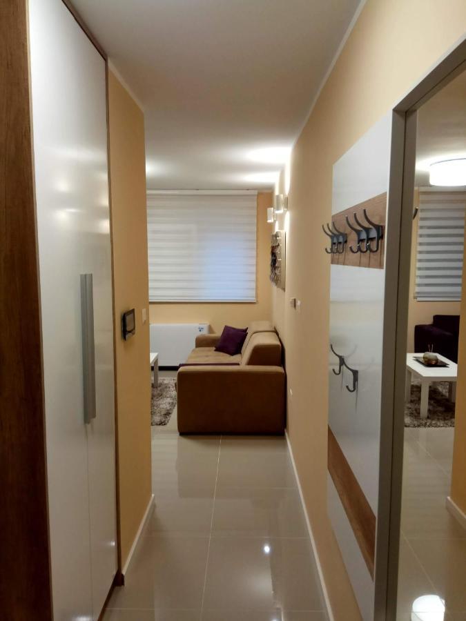 Apartment Cherry Gold Зренянин Екстериор снимка